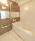 ●浴室●
シャワーヘッドの高さを変えられる仕様で便利です！
悪天候時に助かる浴室乾燥機つき♪